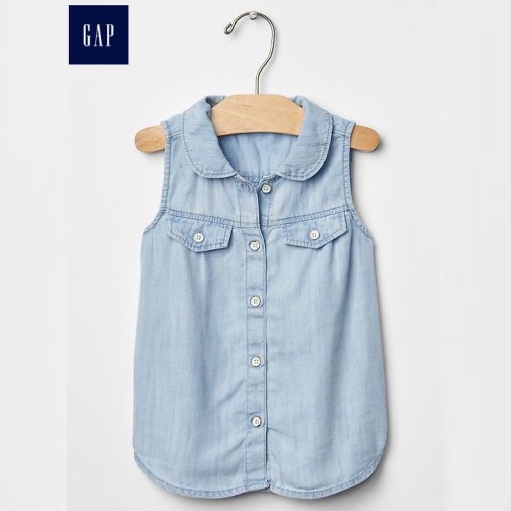 BabyGap chambray sleeveless top
